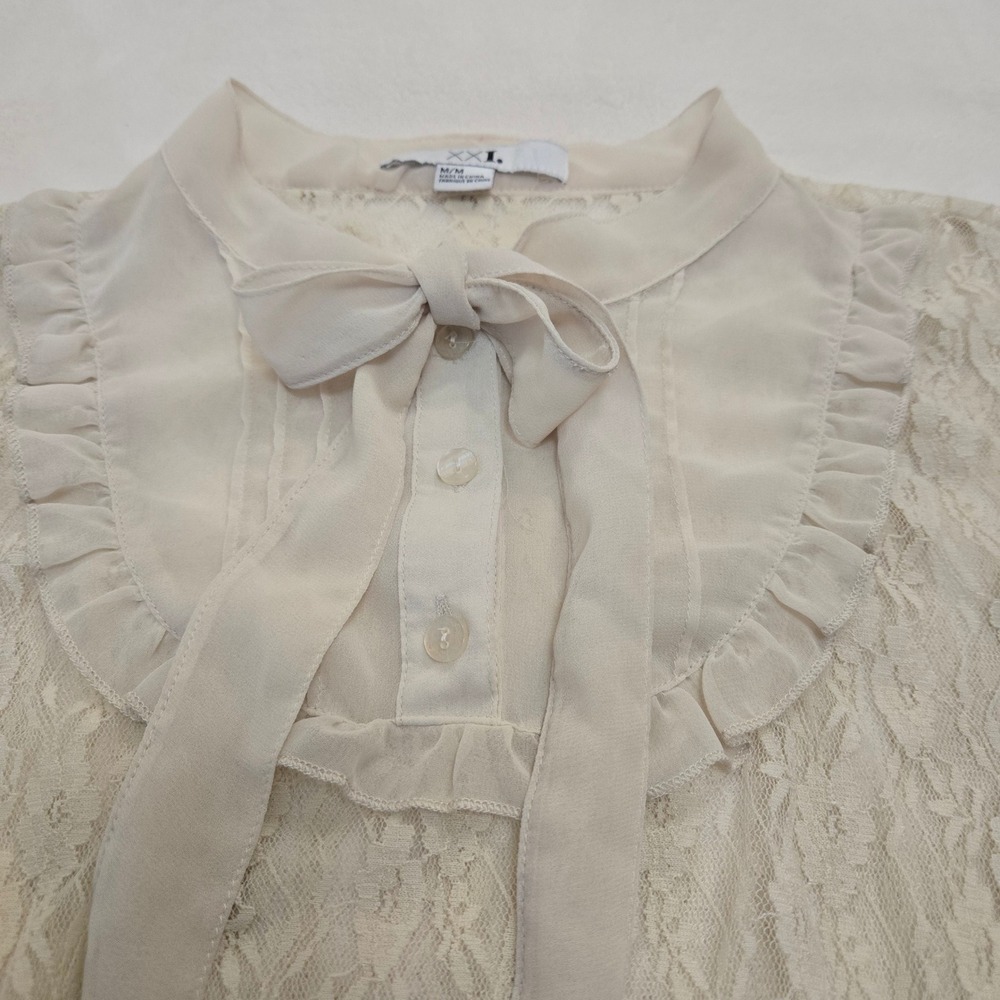 Forever 21 XXI Cream Floral Lace Peplum Blouse Ruffle Bib Bow Top Medium - Picture 4 of 8